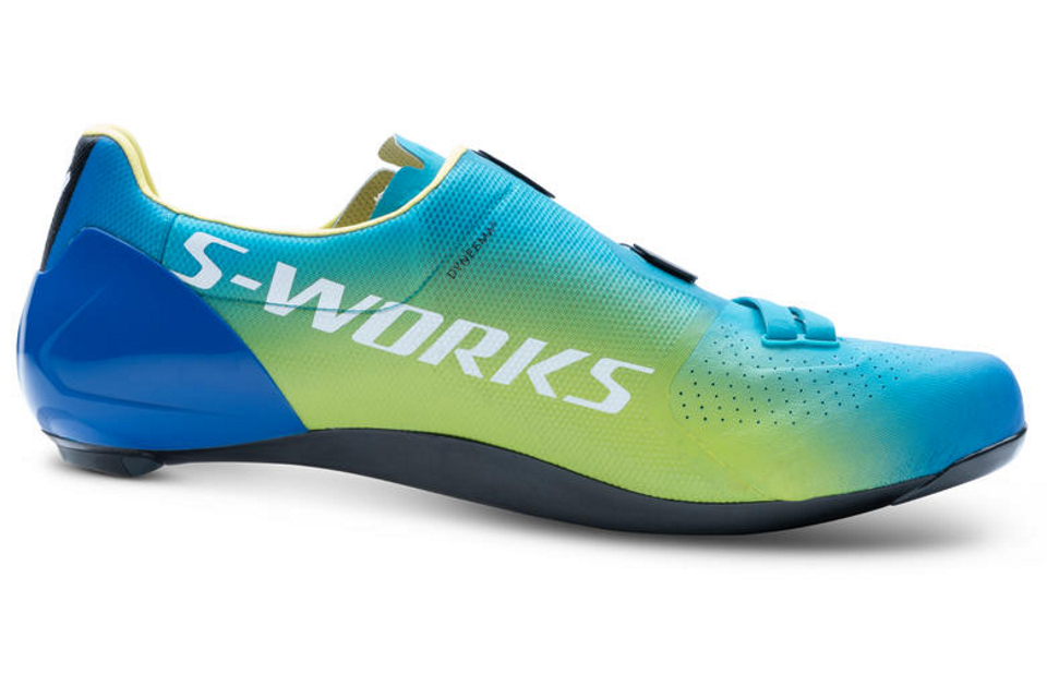 The S-Works 7 surely need no introduction - these top-sellers are the consumate road shoe