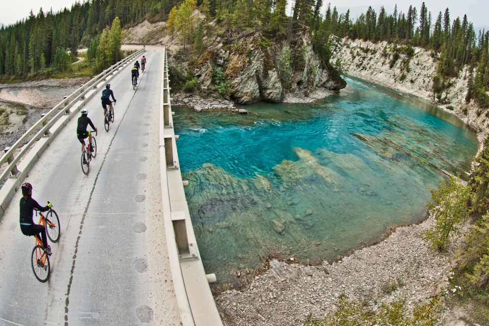 The full 4-day gravel stage race (called the Royal Flush) extends 375 km and climbs a total of 7,000m