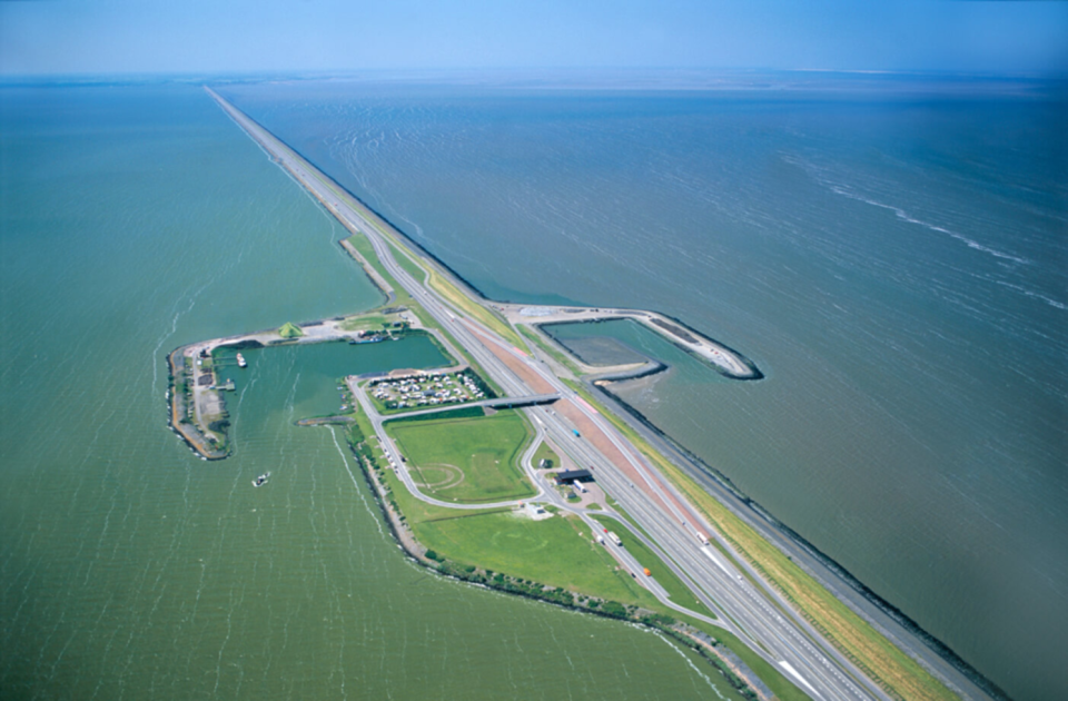 Your chance to cycle across the Afsluitdijk at the IJsselmeer Challenge