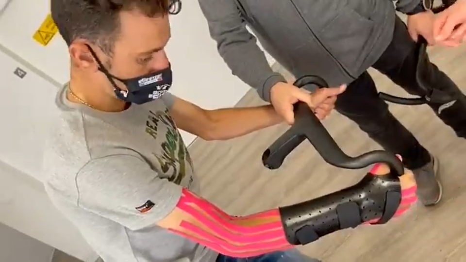 Vincenzo Nibali will line upat the start of Giro d'Italia with a special made Carbon Brace.