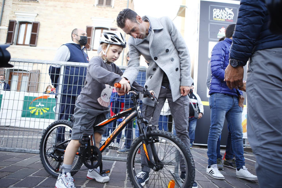 children of all ages took part in the Mini GF Nibali