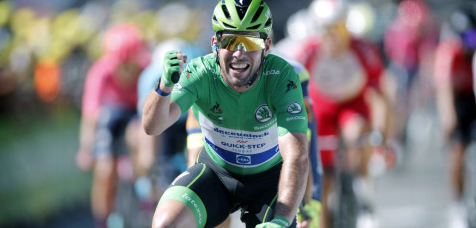 Mark Cavendish equals Eddy Merck's 34 stage wins at the Tour de France