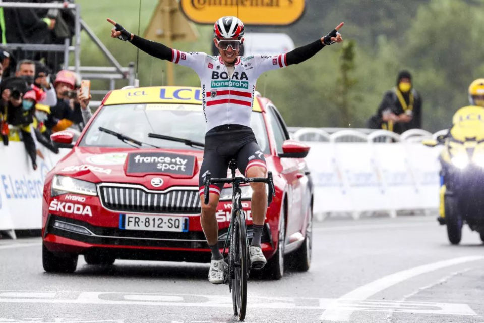Konrad wins hilly stage 16 as Pogacar retains the yellow jersey