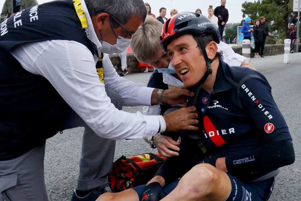 Geraint Thomas crashed earlier in the stage and dislocated his shoulder,