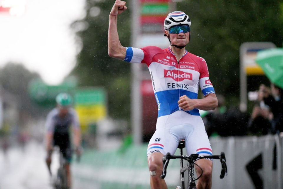 Kueng clings to Tour de Suisse lead after Van der Poel sprints to stage win