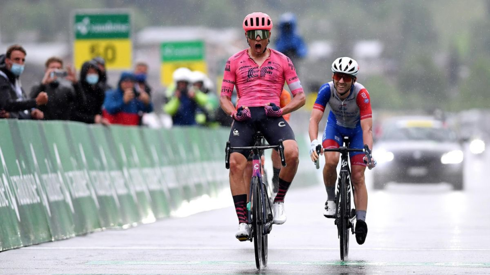 Bissegger grabs Tour de Suisse stage in rainy Gstaad