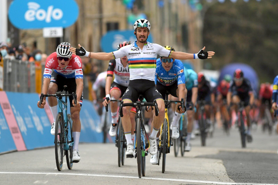 Alaphilippe sprints to Tirreno-Adriatico second stage win