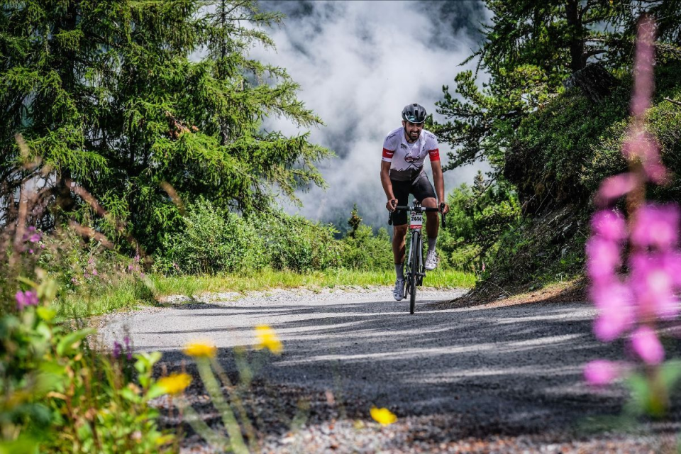 Alberto Contador will once again take up the challenge of the Tour des Stations for the second time, this year by tackling the new Everest of cycling