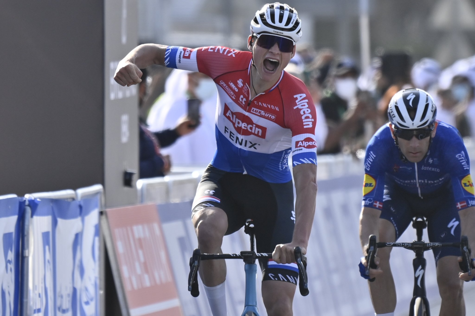 Mathieu van der Poel sprints to Stage 1 Victory at the UAE Tour