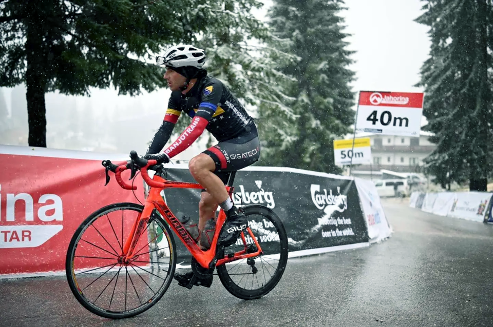 Italian Ivan Martinelli fastest at the 2021 UCI Gran Fondo World Championships