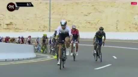 Quintana attacks! Contador follows!
