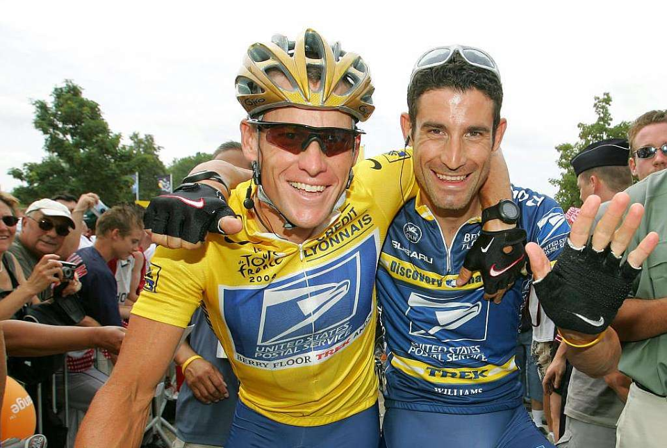 Armstrong gets US Postal Team Back Together for Ride