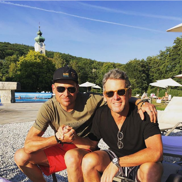 Lance Armstrong flies to Germany to support troubled ex-rival Jan Ullrich
