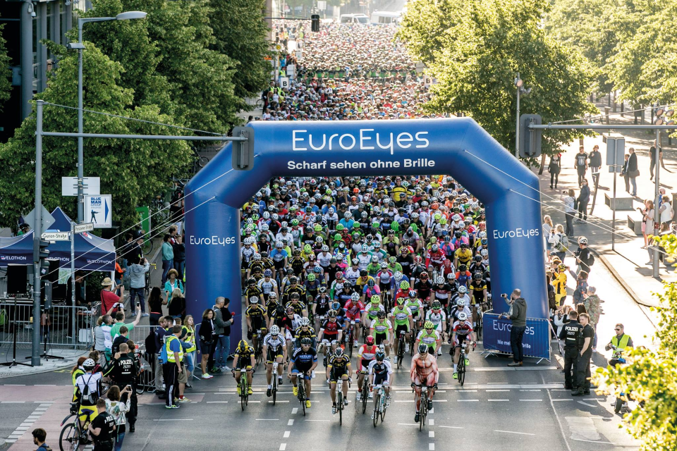 22,000 cyclists ride the EuroEyes Cyclassics Gran Fondo
