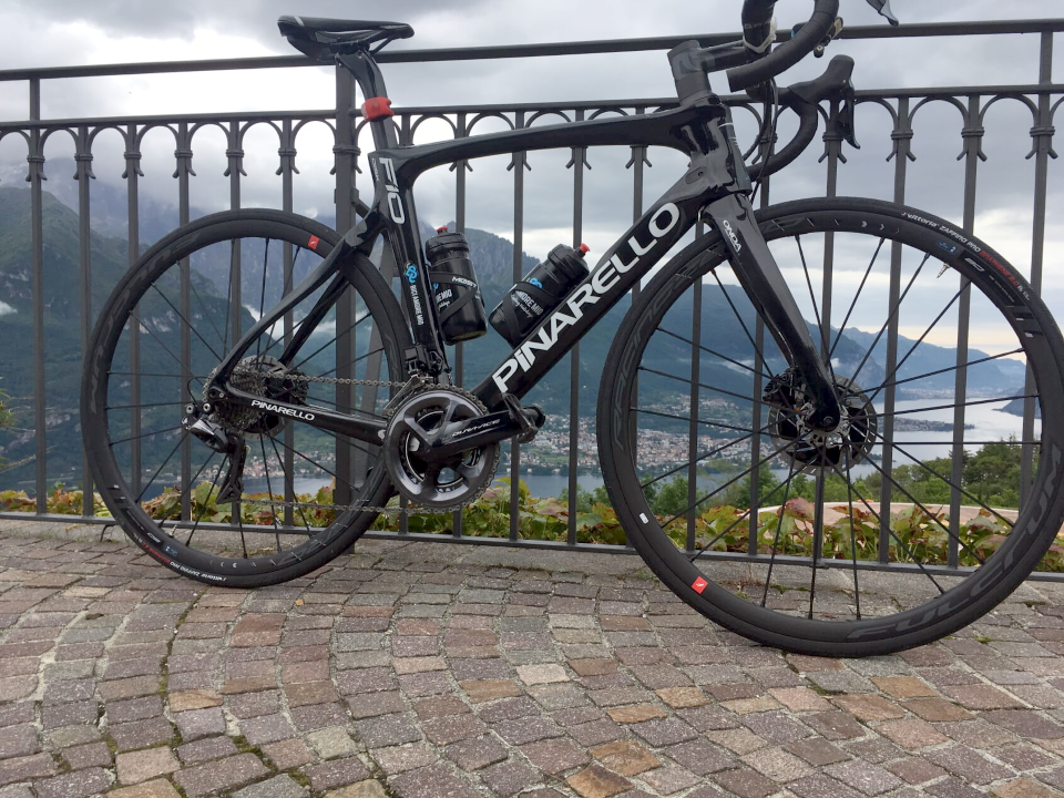 Claes opted for a brand Pinarello Dogma F10 setup by Garda Bike Hotel’s bike mechanics for the whole of the experience