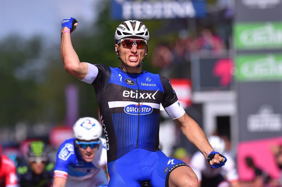 Marcel Kittel wins stage 2 - Giro d Italia
