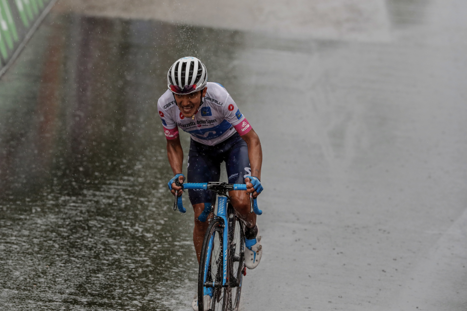 Sensational Richard Carapaz wins Giro stage eight
