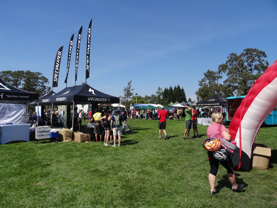 Thousands start the 9th Annual Levi's Gran Fondo