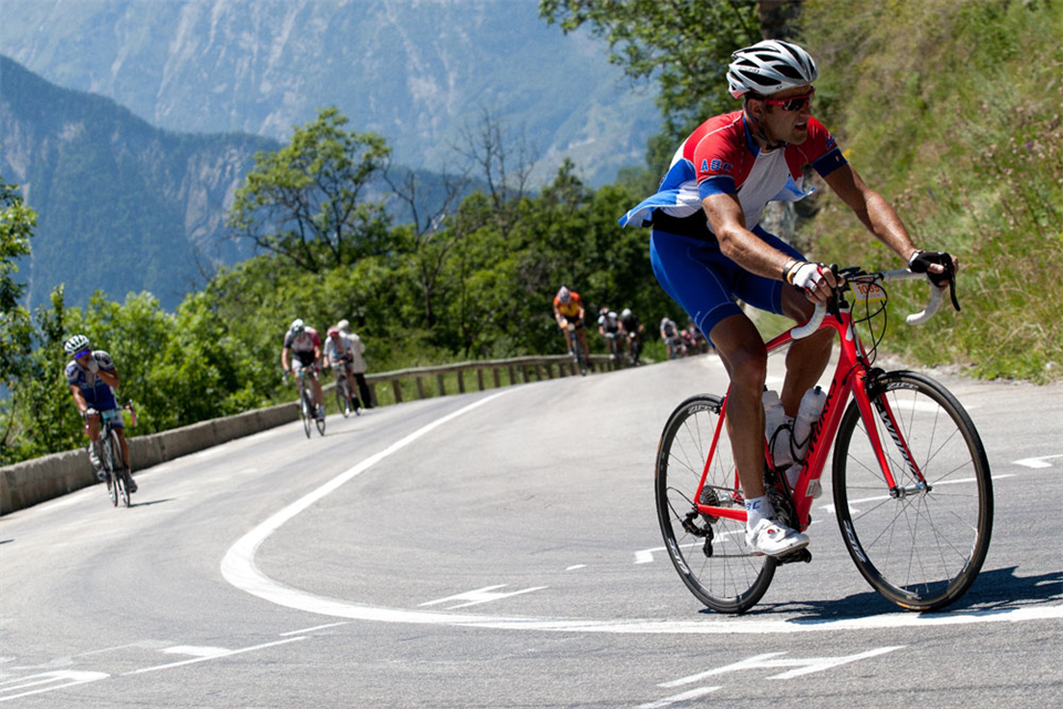 2,000 Cyclists Tackle Marmotte Gran Fondo Alps 2020