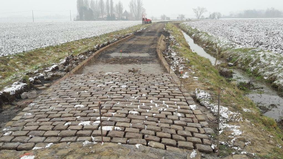 Pavé repair work by Les Amis de Paris-Roubaix 
