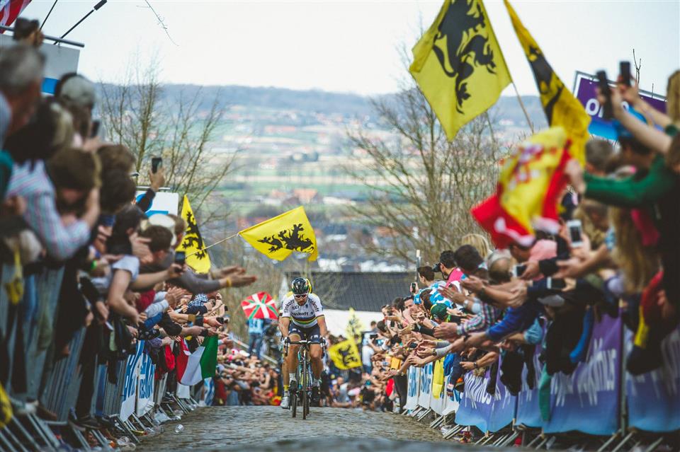 Peter Sagan wins 2016 Ronde van Vlaanderen on solo breakaway
