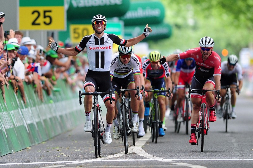Peter Sagan takes second in hectic Tour de Suisse finale