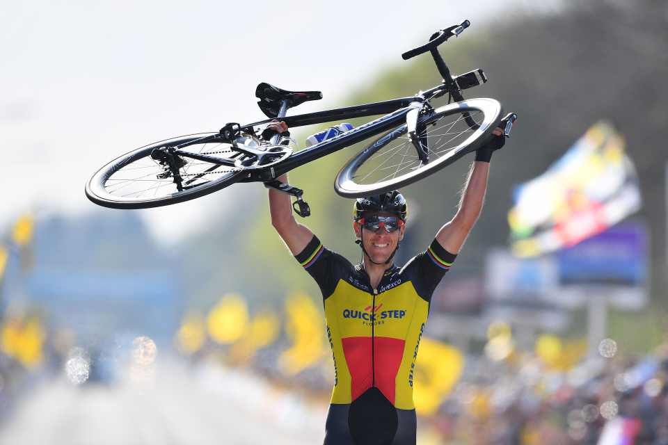 Cycling: 101st Tour of Flanders 2017 / Men / Philippe GILBERT (BEL)/ Oude Kwaremont / Antwerpen – Oudenaarde (260Km)/ Ronde van Vlaanderen / RVV / pool dw © Tim De Waele