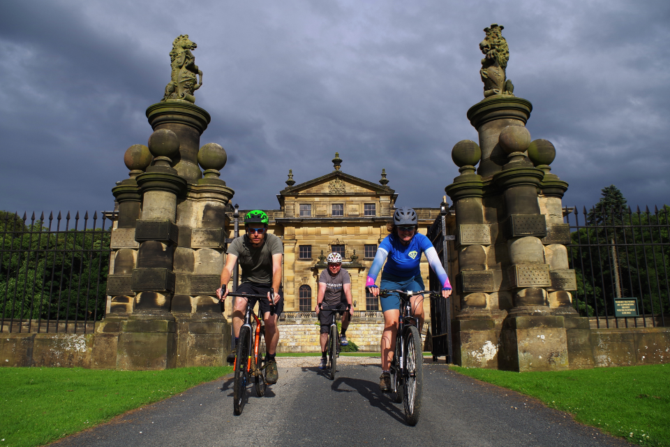 Yorkshire’s First “Gravel Grinder” Cycling Event: 4th September 2016 Duncombe Park, Helmsley